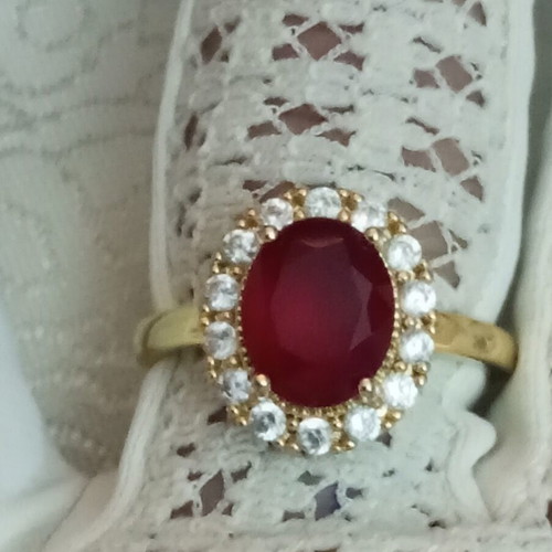 Rosette ring with zircon vintage faux, like new