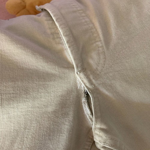 Levi's pants beige used, size 38 with defect