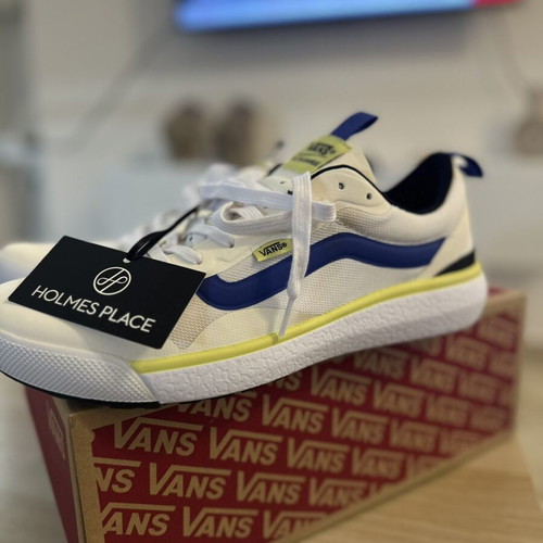 Vans Ultrarange sneakers size 43, white