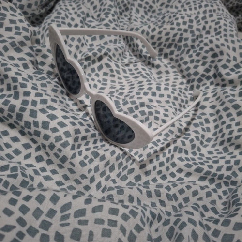 Heart-shaped sunglasses like new, white