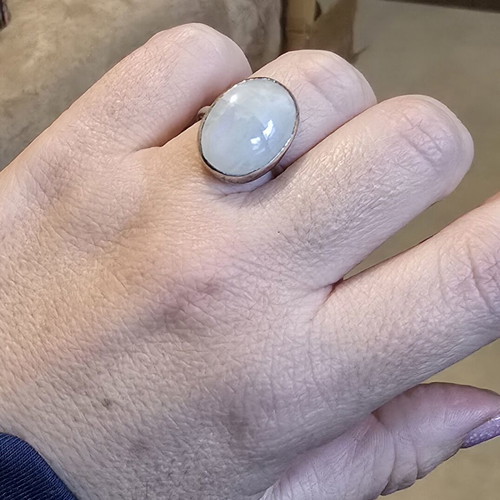 Moonstone ring like new, silver, size 52