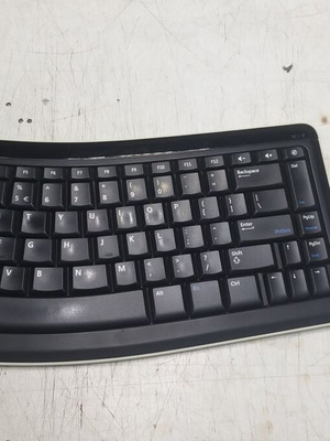 Microsoft Bluetooth Mobile Keyboard 6000 like new with Number Pad
