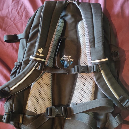 Deuter Graduate 28L backpack used, black and colorful