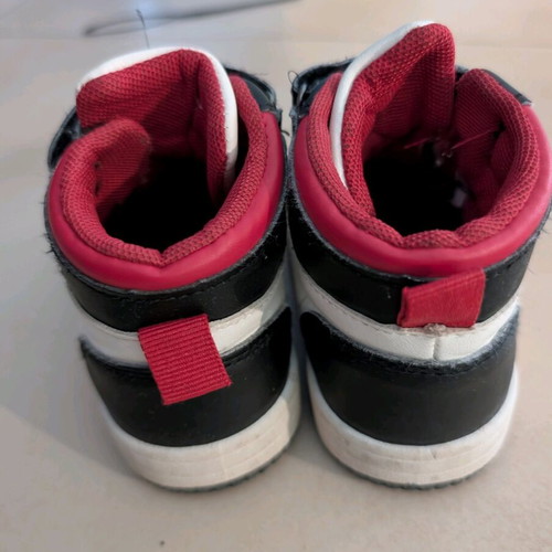 Children's boots used, size 23, white and red