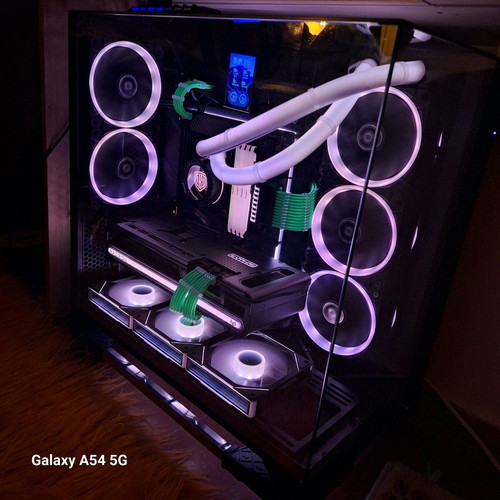 Custom PC Build Ryzen 7 5700x with Sapphire 7800xt Nitro like new