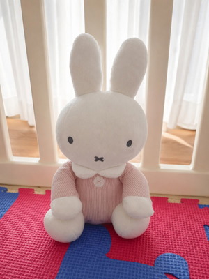 Miffy plush toy 26 cm like new with magnetic eyes