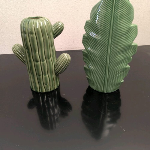 Two decorative vases like new