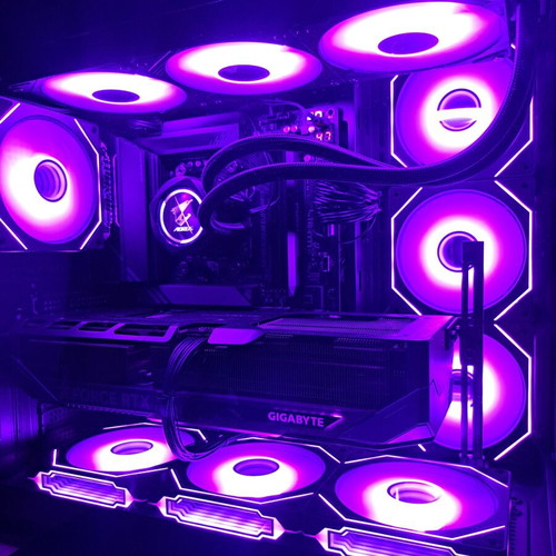 Gaming PC with Gigabyte GeForce RTX 5070 Ti and AMD Ryzen 7 7800X3D