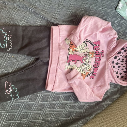Baby clothing lot size 80/12m like new, padded jackets and sweatshirts
