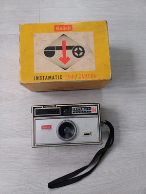 Kodak Instamatic 104 collectible camera used