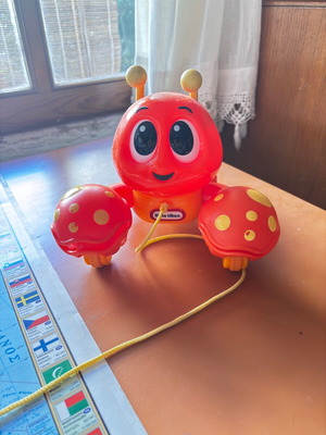 Little Tikes lobster pull toy on wheels