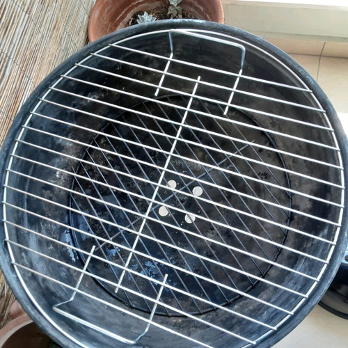 Bormann Charcoal Grill used with wheels and shelf