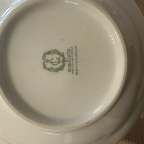 Vintage porcelain dishes in excellent condition