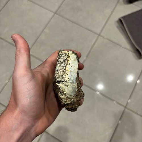 Golden pyrite 1.5kg new