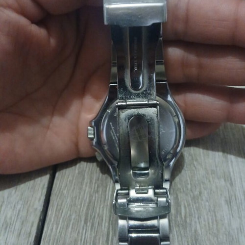 Men's watch like new, working with one battery