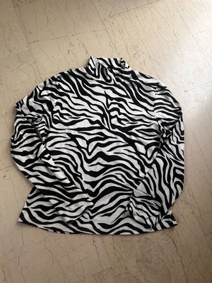 Shein Black and White Zebra Print T-Shirt Size XL Like New