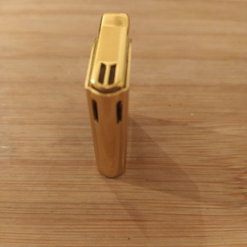 Win Alfie P-800 vintage lighter like new, black and gold