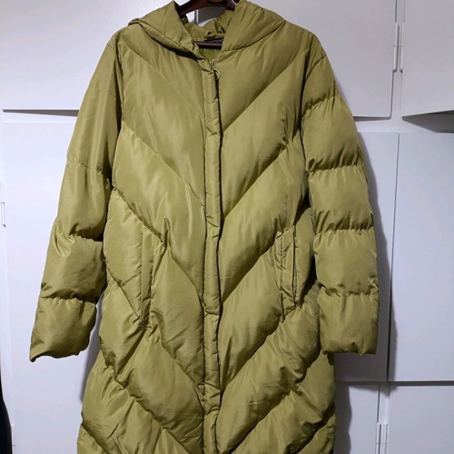 Puffer jacket like new, thick fabric green, size M