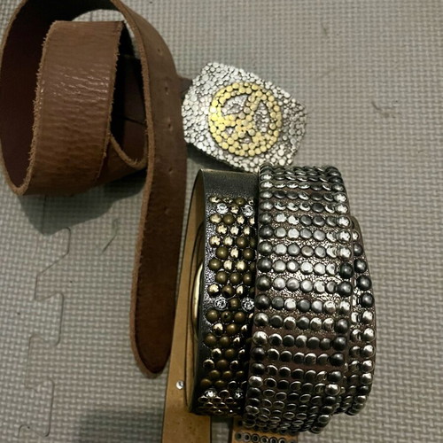 Leather belts like new, set of three, beige and brown