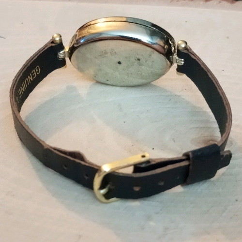 Bracelet / cameo vintage watch