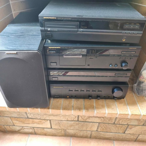 Marantz stereo system like new