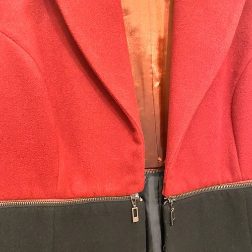 Coat black and red with zipper size M like new
