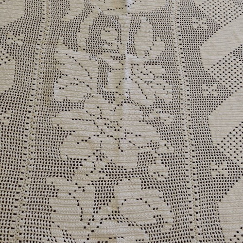 Handmade knitted blanket like new 180 by 200
