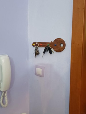 Wooden key hanger new, cherry wood