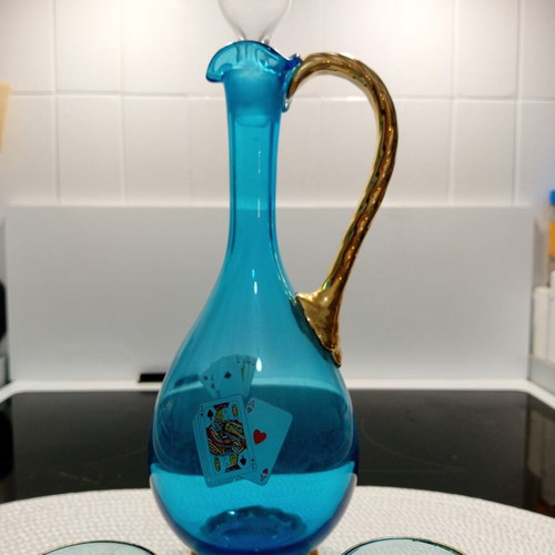 Carafe and 4 glasses with playing card design, like new