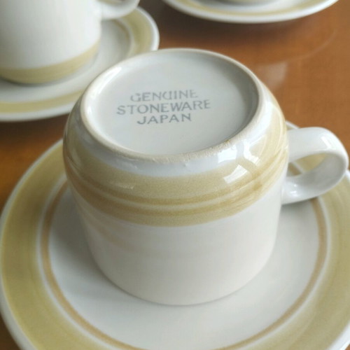 Genuine Stoneware Japan set of 6 large cups and saucers like new