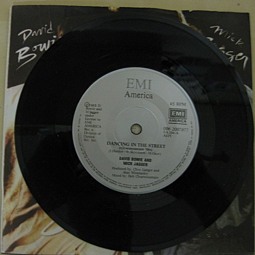 David Bowie and Mick Jagger Dancing in the Street 7" single like new, rock