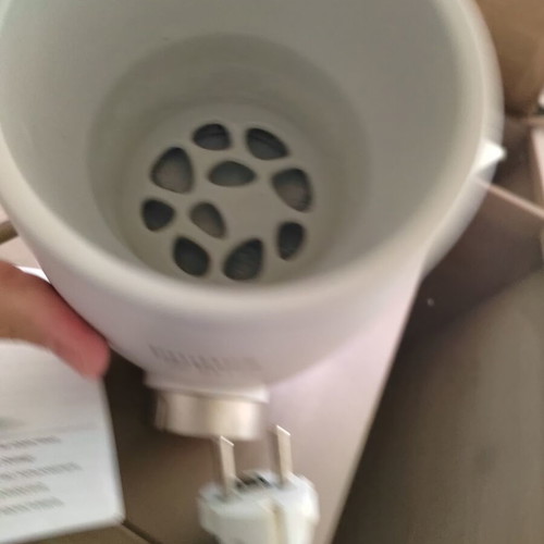 Philips Avent Premium bottle warmer with 2 new Dr. Brown's glass bottles used