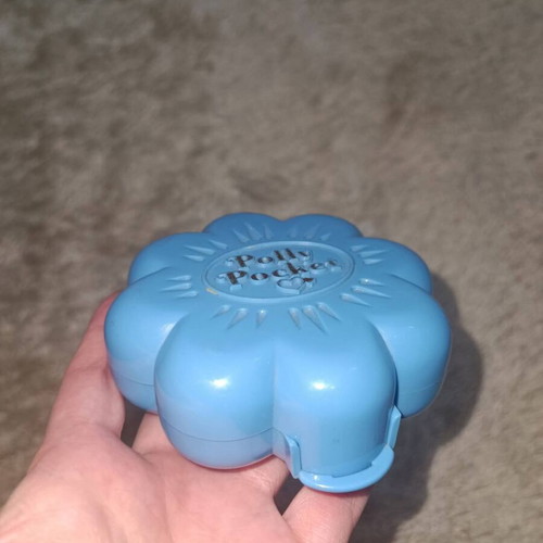 Polly Pocket 1990 toy in very good condition
