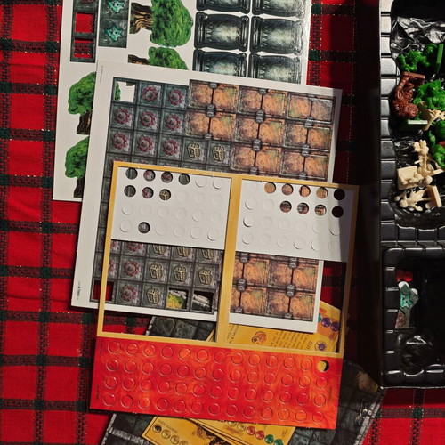 Dungeons & Dragons Parker Greek Edition board game used