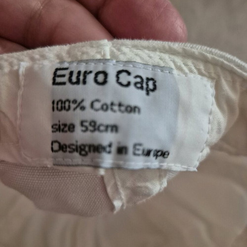 White Cotton Hat Like New