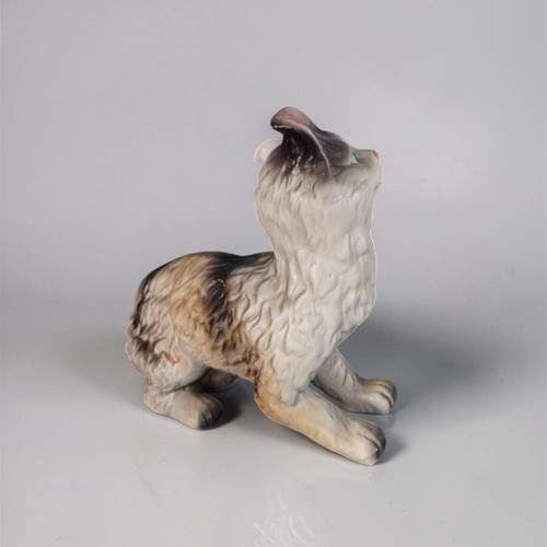 Vintage porcelain cat figurine like new decorative statue