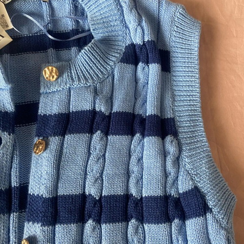 Zara knitted cardigan vest new with tags, size L