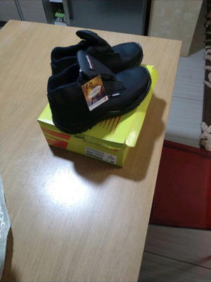 Work shoes new, waterproof, safety, size 44, black