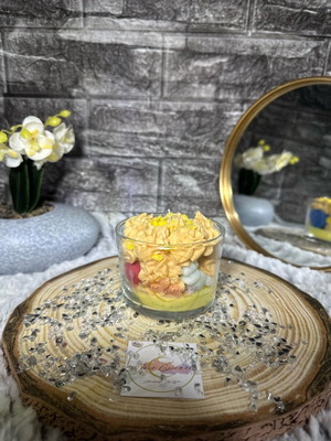 Χειροποίητο αρωματικό κερί Τσουρέκι 150gr κατόπιν παραγγελίας