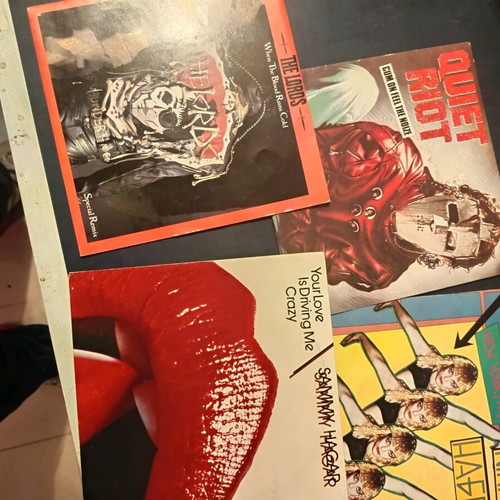 Hard rock collectible records new, 4 singles from 1980s