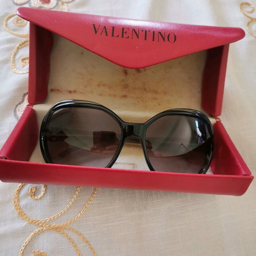 Valentino sunglasses acetate used, gray with case