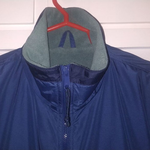 Columbia jacket unisex size L like new, blue, fleece lining