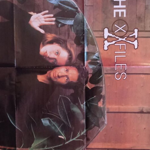 X-Files giant poster with Fox Mulder and Dana Scully, like new