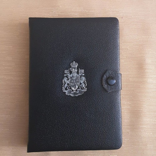 Canadian commemorative coin collection 1977 in luxury leather case new