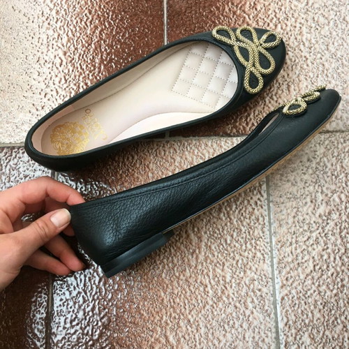 Vince Camuto leather ballet flats new, black with gold detail, size 37