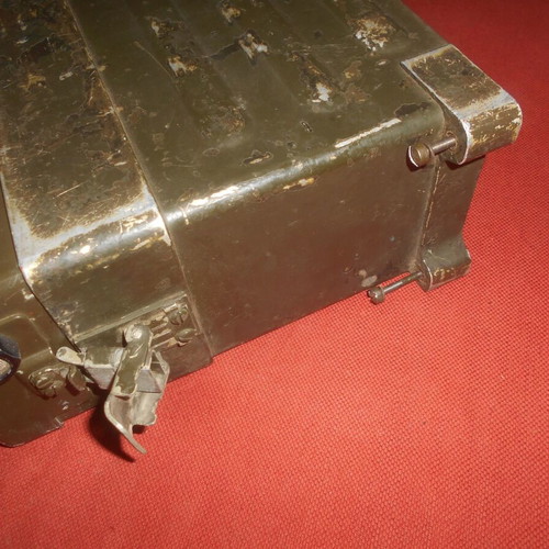 U.S.ARMY Aluminum Case with Battery Holder for PRC-77 Radio used Vietnam War