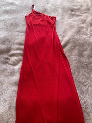 Red long dress with side slit like new, Small