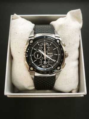 Seiko Sportura Alarm Chronograph 7T62 watch NOS with box