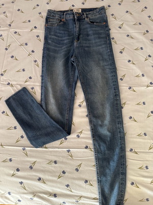 High-waisted skinny jeans like new, size 36/38, very stretchy