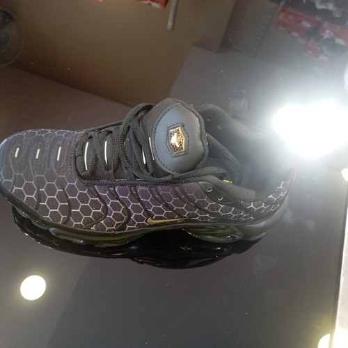 Nike The Bee Tn sneakers new, black and white